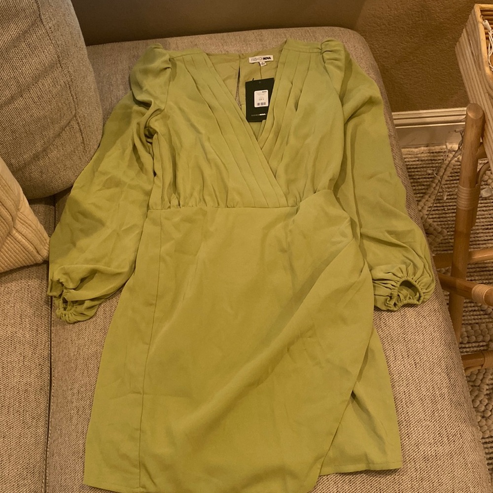 Long sleeve green dress